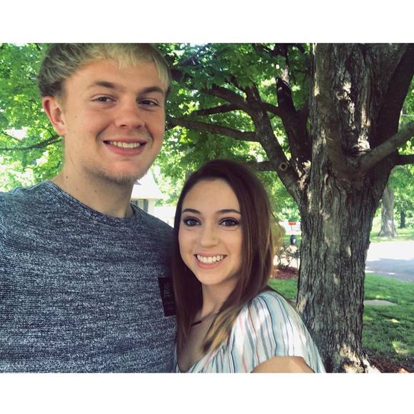 Meet your Posher, Cassie - Picture 1 of 1